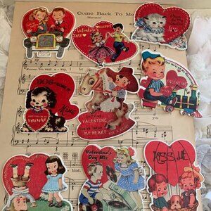 VALENTINE WOOD ORNAMENTS 18*VERY WELL MADE*IMAGES CRISP AND CLEAR*2 SIDED